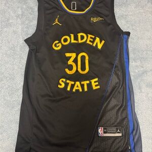 Golden State Black & Yellow Basketball Jersey - #30 Curry LARGE